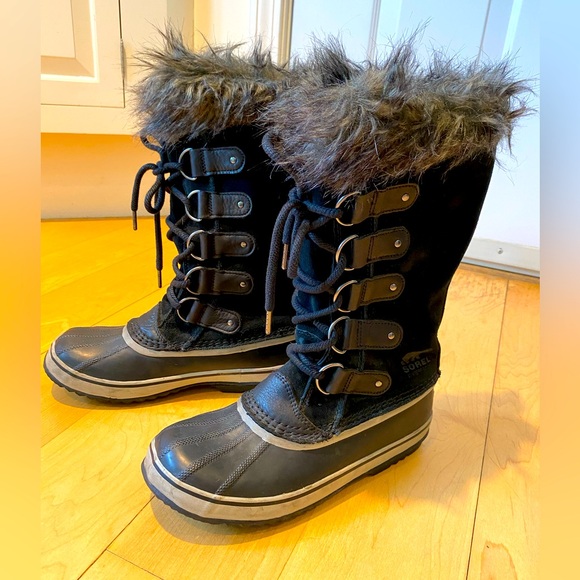 Sorel Joan of Arctic Women’s Snow/Winter Boots, size 8, black, new - Picture 1 of 9